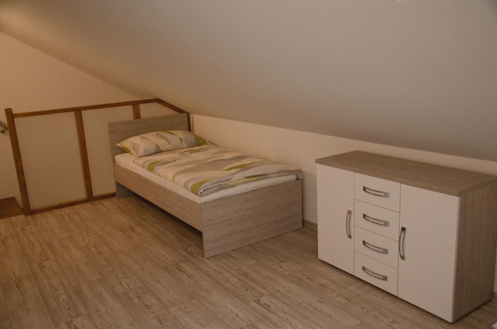 Apartment Lidicka Slavkov, 4 Person 슬래코브유브루나 외부 사진